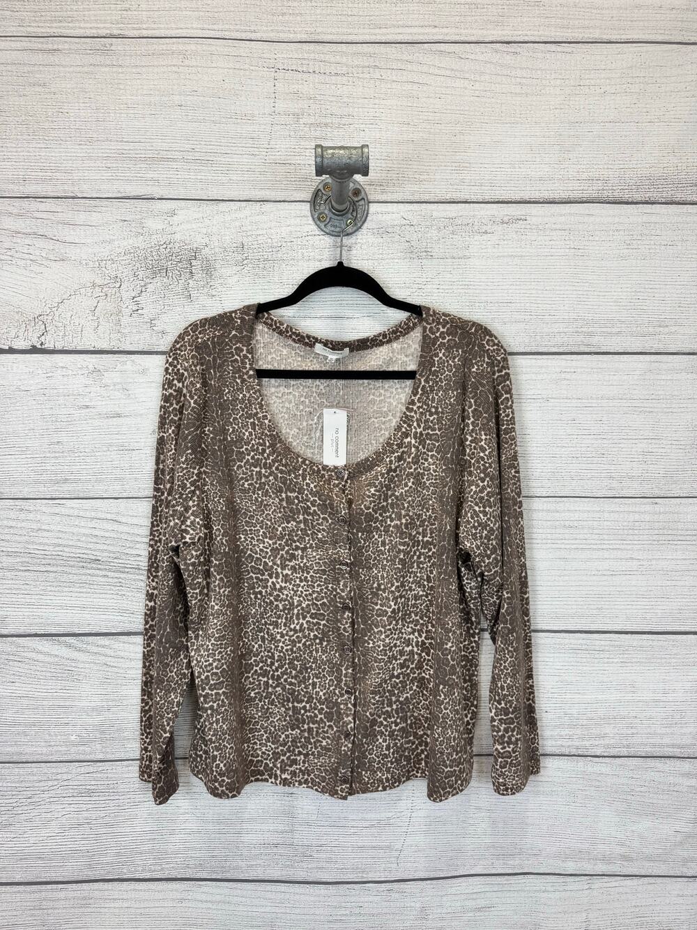 No Comment Plus Size Brown Cheetah Button Up Long Sleeve Top Size 3X